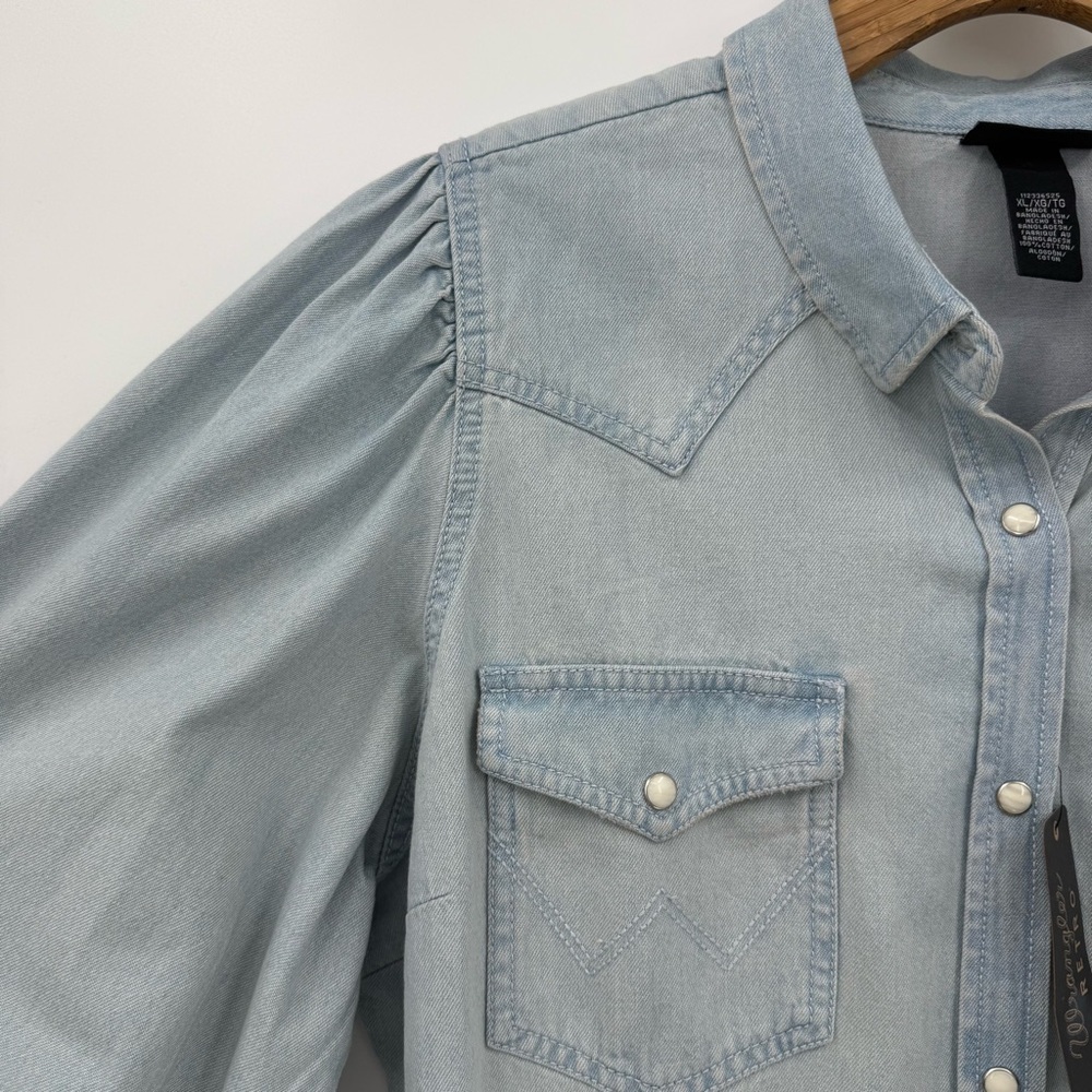 WRANGLER Retro Poet Puff Sleeve Pearl Snap Shirt Denim Rodeo In Light Wash XL - Picture 8 of 15
